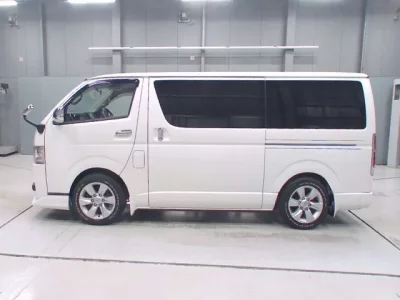 Toyota REGIUS ACE VAN