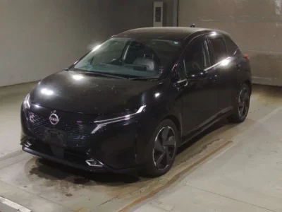 Nissan AURA