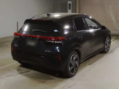 Nissan AURA