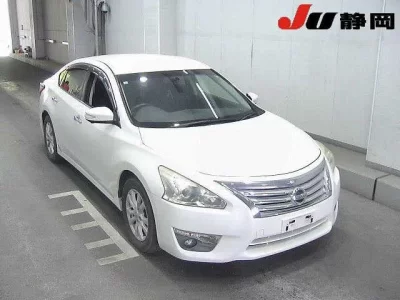 Nissan TEANA