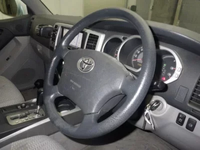 Toyota HILUX SURF