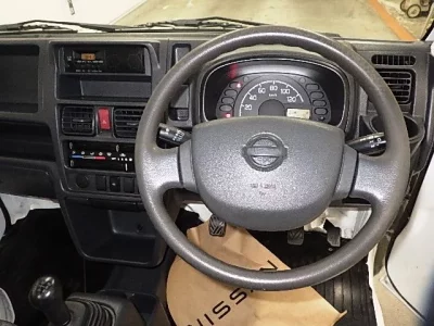 Nissan CLIPPER TRUCK