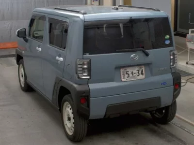 Daihatsu TAFT