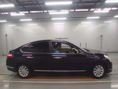 Nissan TEANA