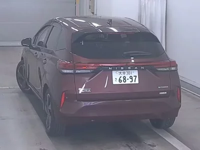 Nissan AURA