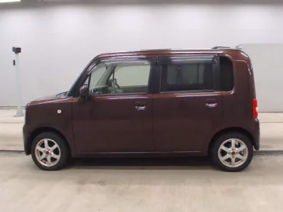Toyota PIXIS SPACE