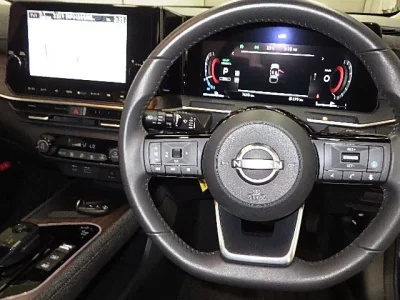 Nissan AURA