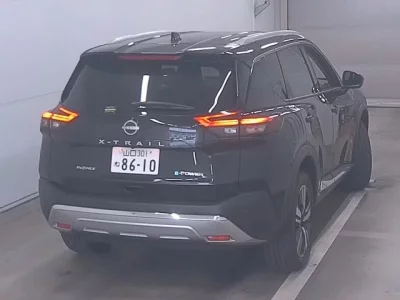 Nissan X-TRAIL