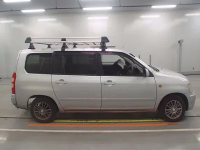 Toyota SUCCEED