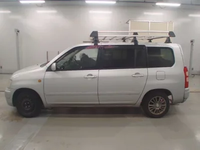 Toyota SUCCEED