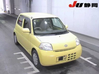 Daihatsu Esse