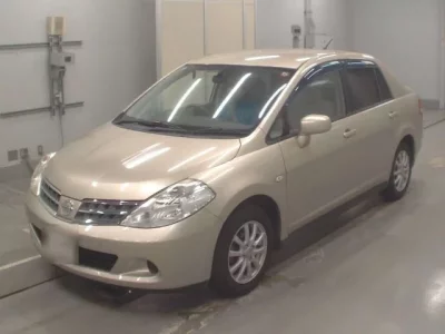 Nissan TIIDA LATIO