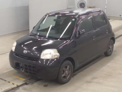 Daihatsu Esse