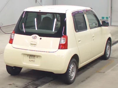 Daihatsu Esse