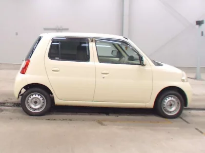 Daihatsu Esse