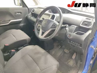 Mitsubishi DELICA D2