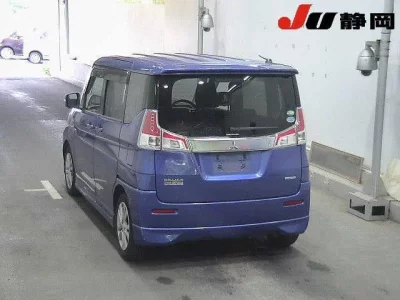 Mitsubishi DELICA D2