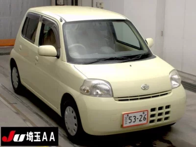 Daihatsu Esse