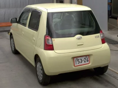 Daihatsu Esse