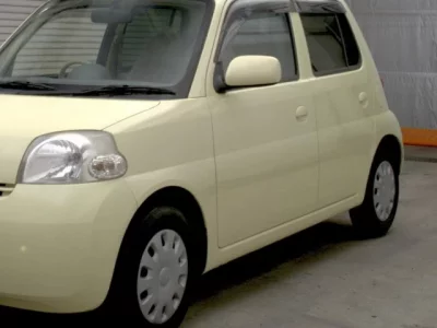 Daihatsu Esse