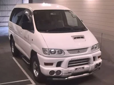 Mitsubishi DELICA