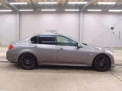 Nissan SKYLINE