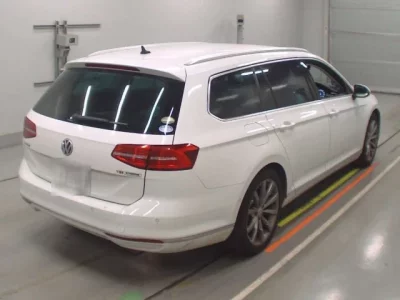 Volkswagen PASSAT VARIANT