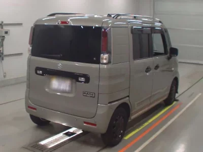 Suzuki SPACIA BASE