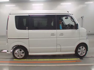 Nissan CLIPPER RIO