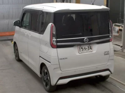 Nissan ROOX