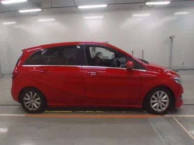 Mercedes-Benz B CLASS