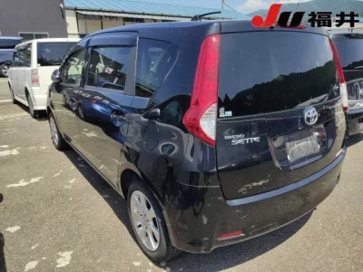 Toyota PASSO SETTE