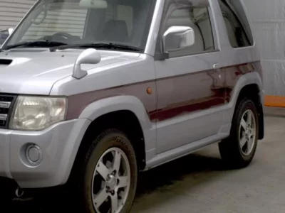 Mitsubishi PAJERO MINI