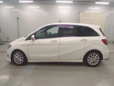 Mercedes-Benz B CLASS