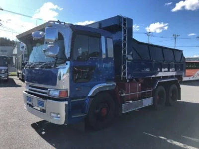 Hino SUPER DOLPHIN