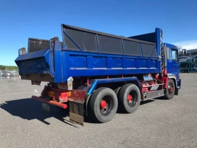 Hino SUPER DOLPHIN