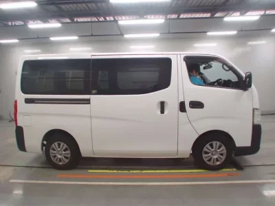Nissan CARAVAN VAN