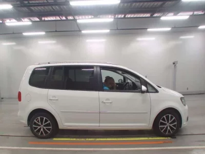 Volkswagen GOLF TOURAN