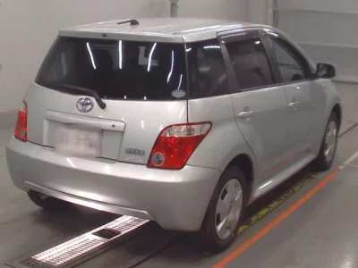 Toyota IST