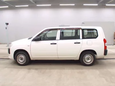 Toyota SUCCEED