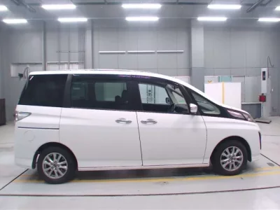 Mazda BIANTE