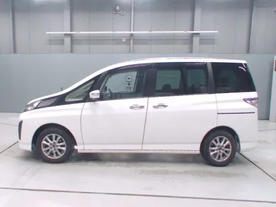 Mazda BIANTE