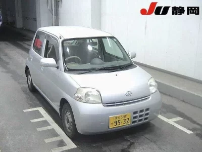 Daihatsu Esse