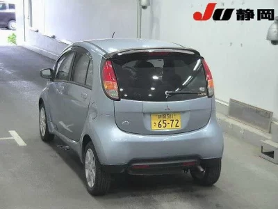 Mitsubishi I