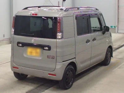 Suzuki SPACIA BASE