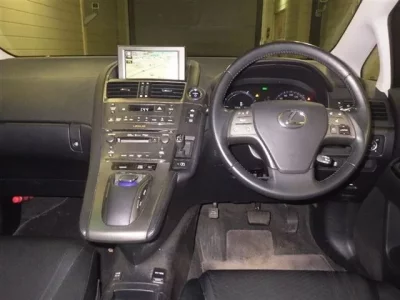 Lexus HS