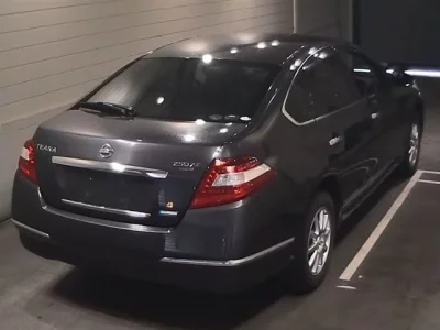 Nissan TEANA