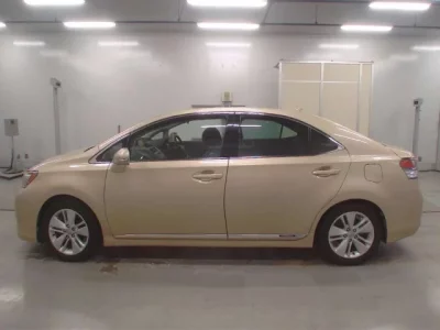Lexus HS