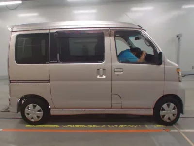 Daihatsu Atrai Wagon