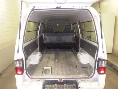 Mitsubishi DELICA